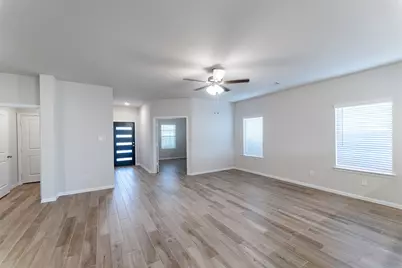 14511 Lunan Drive, Texas City, TX 77568 - Photo 3
