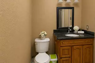 7913 Grove Ridge Dr, Houston, TX 77061 - Photo 21