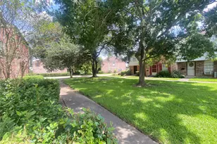 7913 Grove Ridge Dr, Houston, TX 77061 - Photo 3
