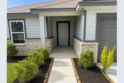 501 Oak Chase Avenue, Dayton, TX 77535 - Photo 3