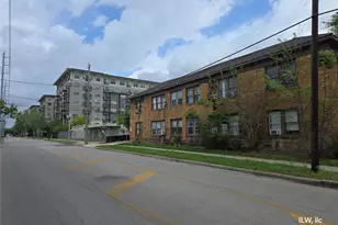 1658 W Main St, Houston, TX 77006 - Photo 5