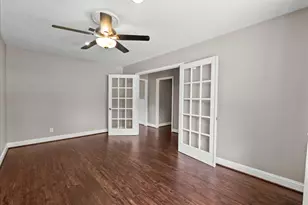 718 E Lambuth Ln, Deer Park, TX 77536 - Photo 9