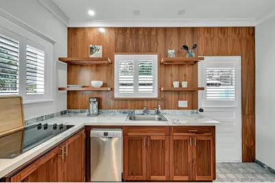 311 E 8th Street, Houston, TX 77007 - Photo 9