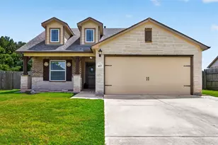 417 Burning Tree Ln, West Columbia, TX 77486 - Photo 1