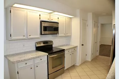 5662 Longwood St, Beaumont, TX 77707 - Photo 7