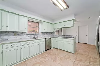 5450 Beechnut Street, Houston, TX 77096 - Photo 17
