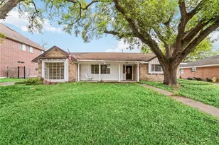 5450 Beechnut St, Houston, TX 77096 - Photo 1