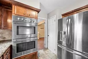 28923 Pine Hill Dr, Shenandoah, TX 77381 - Photo 21