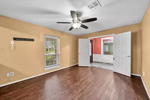 28923 Pine Hill Dr, Shenandoah, TX 77381 - Photo 7