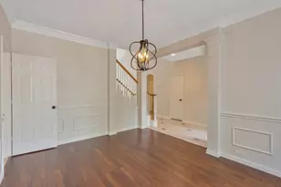 135 S Bluff Creek Cir, The Woodlands, TX 77382 - Photo 11