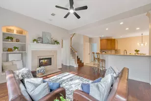 135 S Bluff Creek Cir, The Woodlands, TX 77382 - Photo 15