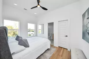 1216 E 34th St, Houston, TX 77022 - Photo 33