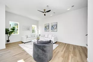 1216 E 34th St, Houston, TX 77022 - Photo 9