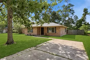 1300 E Hanson St, Cleveland, TX 77327 - Photo 3