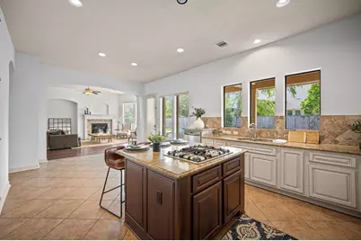 241 W Tupelo Green Circle, Spring, TX 77389 - Photo 13