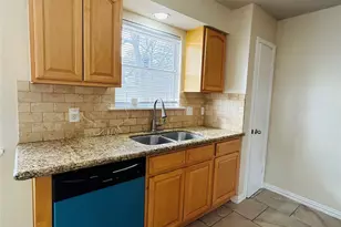 16207 Camino Del Sol Dr, Houston, TX 77083 - Photo 5