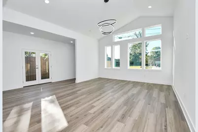 8109 Hamlet Street, Houston, TX 77078 - Photo 31