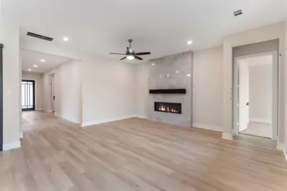 8143 Fenway Heights Dr, The Woodlands, TX 77389 - Photo 9