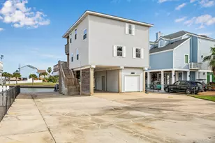 1814 Tiki Dr, Tiki Island, TX 77554 - Photo 7