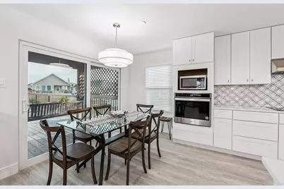 1814 Tiki Drive, Tiki Island, TX 77554 - Photo 11