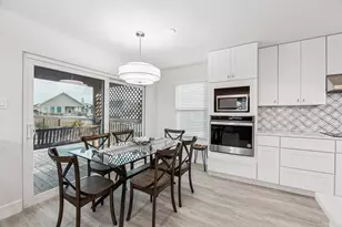 1814 Tiki Dr, Tiki Island, TX 77554 - Photo 11