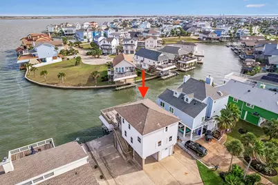 1814 Tiki Drive, Tiki Island, TX 77554 - Photo 3