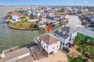 1814 Tiki Dr, Tiki Island, TX 77554 - Photo 3