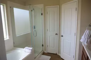 3610 Canvasback Ln, Houston, TX 77047 - Photo 11