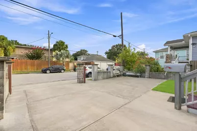 4614 Avenue L, Galveston, TX 77551 - Photo 9