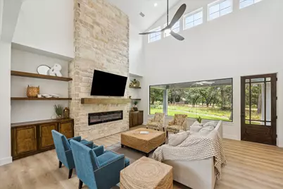 211 St Andrews Drive, New Ulm, TX 78950 - Photo 9