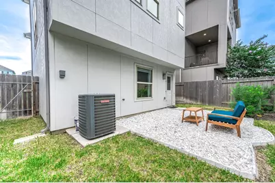 2022 Groveland Glen Drive, Houston, TX 77051 - Photo 33