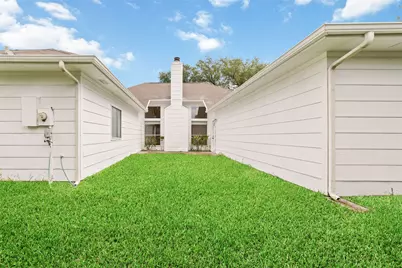 4211 Torrey Creek Lane, Houston, TX 77014 - Photo 29