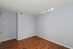 661 Bering Dr, Houston, TX 77057 - Photo 21