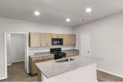 312 Legacy Point Drive, Sealy, TX 77474 - Photo 9
