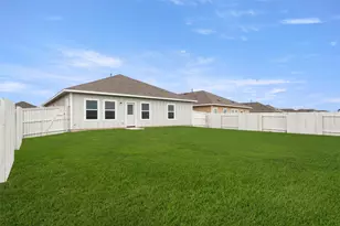 312 Legacy Point Dr, Sealy, TX 77474 - Photo 27