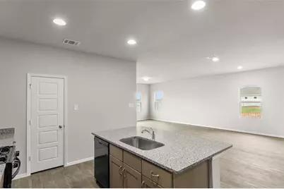 312 Legacy Point Drive, Sealy, TX 77474 - Photo 11