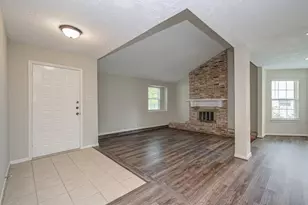 28706 Savannah Dr, Shenandoah, TX 77381 - Photo 9