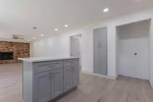 2007 Ganyard Dr, Houston, TX 77043 - Photo 13