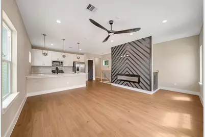 966 South Lane #A/B, Houston, TX 77088 - Photo 15