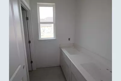 215 Dunovant Drive, Sealy, TX 77474 - Photo 9