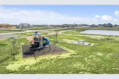 215 Dunovant Drive, Sealy, TX 77474 - Photo 31