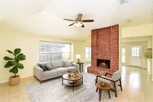 3522 Pecan Point Dr, Sugar Land, TX 77478 - Photo 3