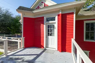 1310 Beachton St, Houston, TX 77007 - Photo 9