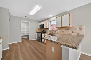 1826 Oak Valley, Kemah, TX 77565 - Photo 11