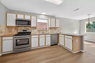 1826 Oak Valley, Kemah, TX 77565 - Photo 13