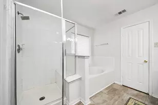 18318 Farriswood Ct, Cypress, TX 77433 - Photo 27
