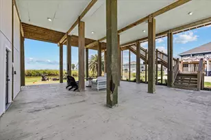 810 Casa Dr, Crystal Beach, TX 77650 - Photo 31