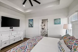 810 Casa Dr, Crystal Beach, TX 77650 - Photo 19