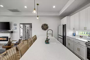810 Casa Dr, Crystal Beach, TX 77650 - Photo 13