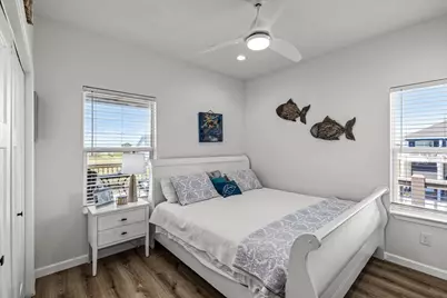 810 Casa Drive, Crystal Beach, TX 77650 - Photo 25
